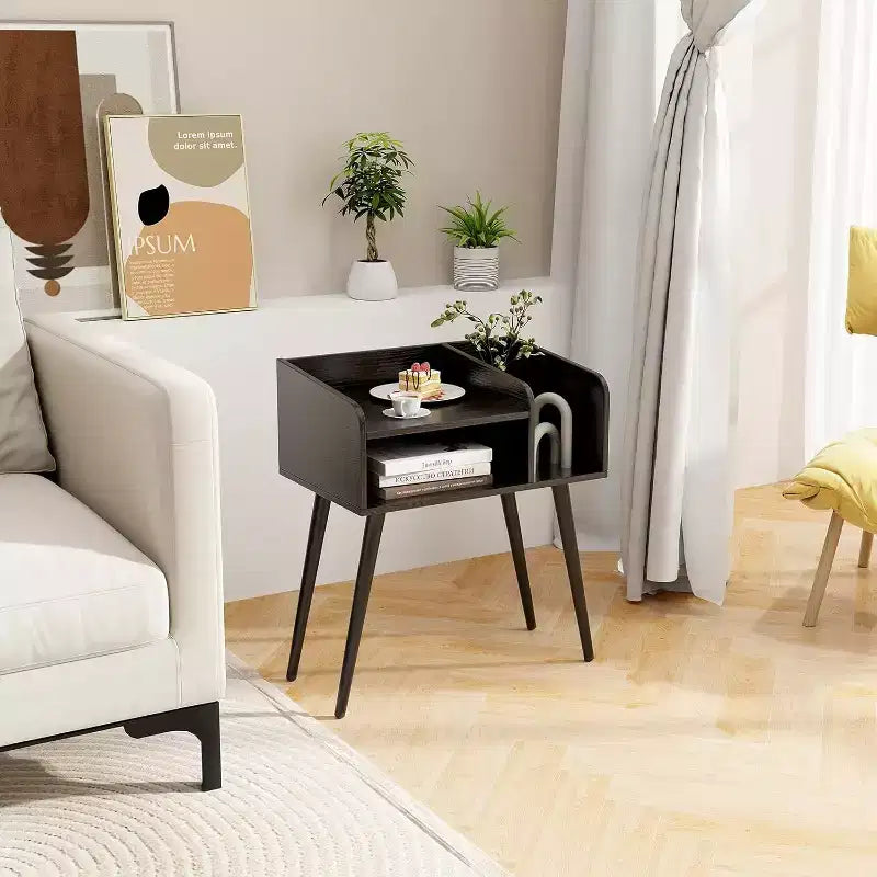 Table d'appoint moderniste du milieu du siècle