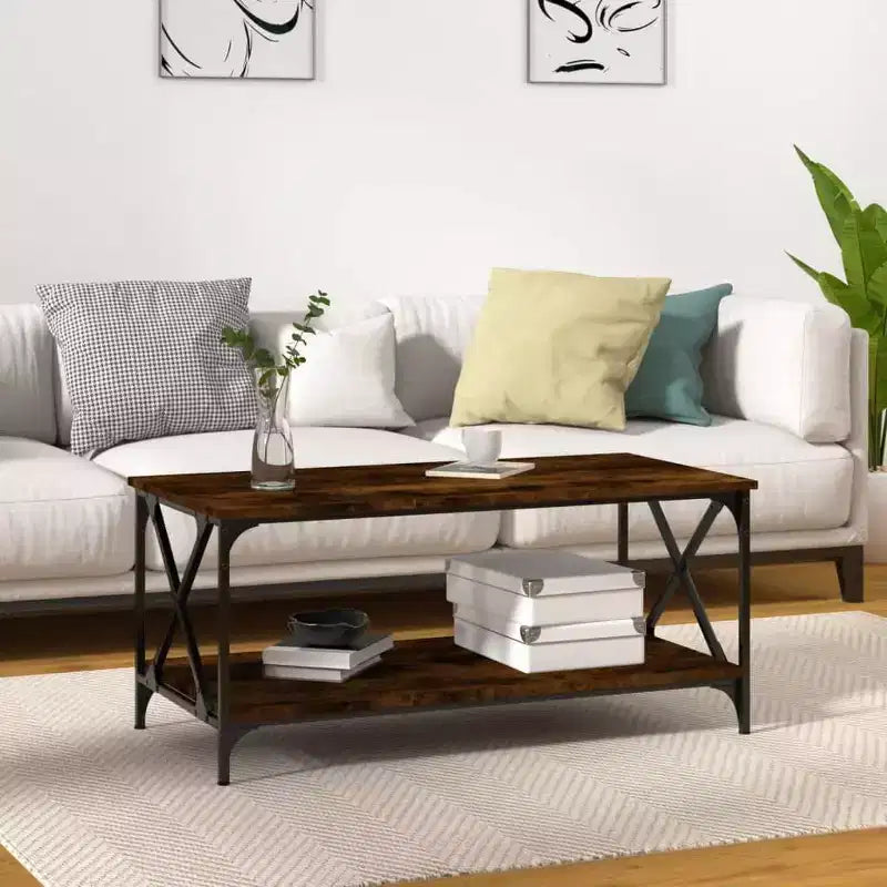 Table basse noire en bois d'ingénierie