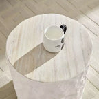 Table basse ronde en imitation pierre moderne